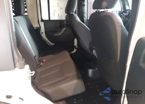 2016 Jeep Wrangler Unlimited Sport z USA, uszkodzony, nr VIN 1C4BJWDG7GL101173